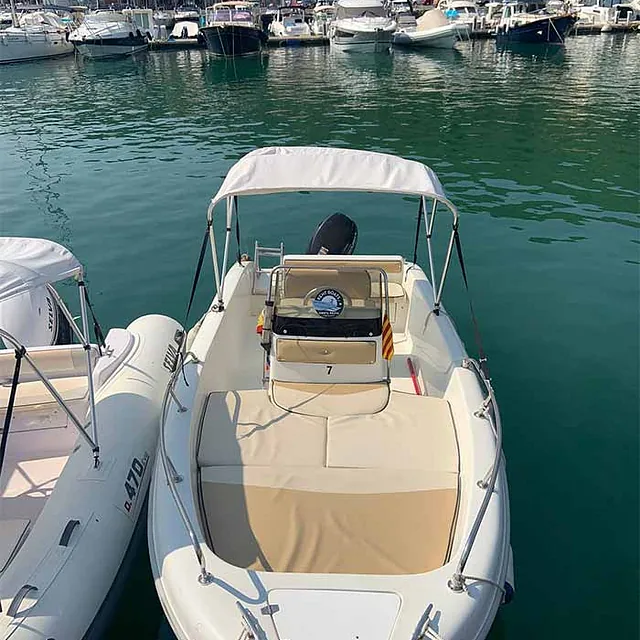 Mani Rent Boats exterior de barco
