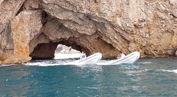 Mani Rent Boats SELVA MARINE 470